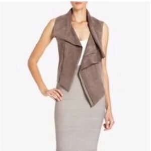 BCBGMaxAzria Suede Vest in Taupe. Sz XS. EUC